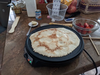 I've started keeping crepe batter in the fridge...so there was a round of savory or sweet crepes (swiss cheese, or strawberries/condensed milk, or bananas &amp; caramel)